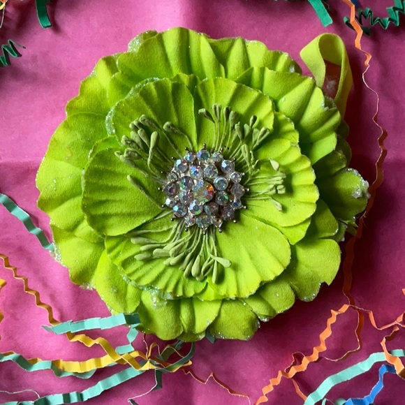 💚 TIEKS GREEN FLOWER 💚 NWOT 💚 - Picture 14 of 16